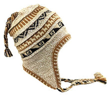 beige hat